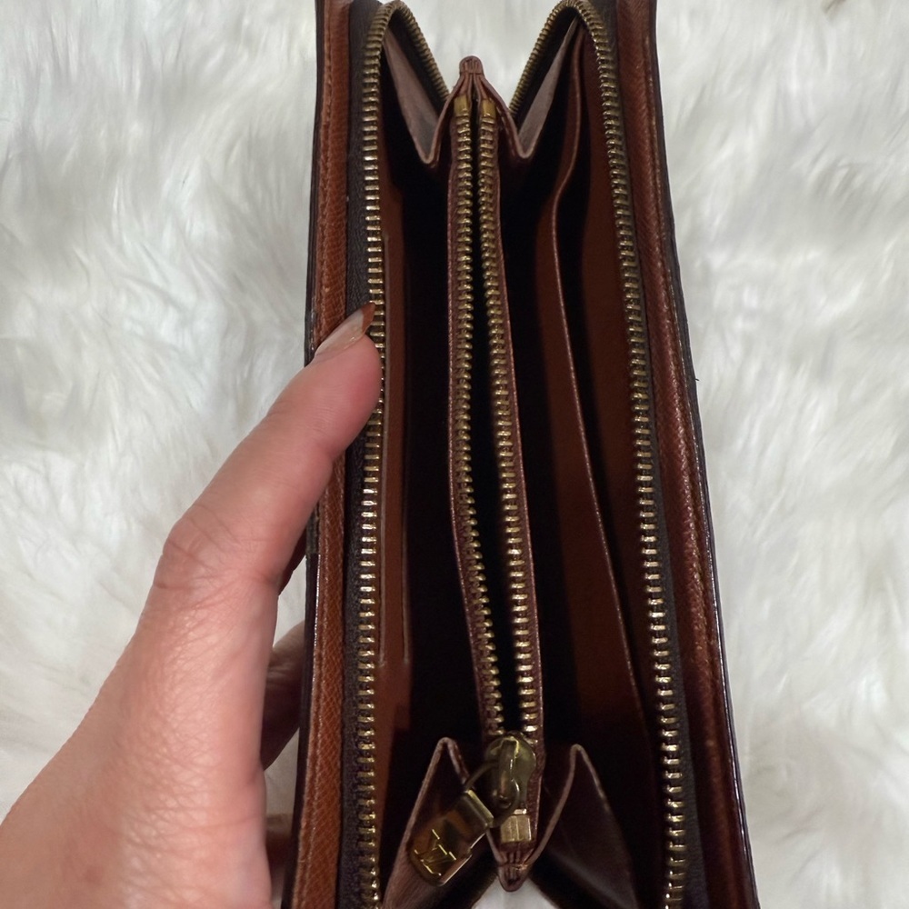 Vintage Louis Vuitton Monogram Portomone Zipper Round Long Wallet - Picture 11 of 16